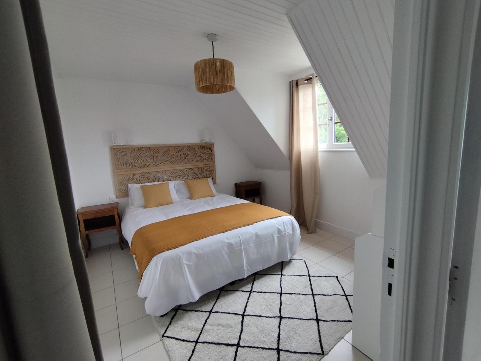 Bed and Breakfast Au Pti' Bonheur Saint-Coulomb Exteriér fotografie